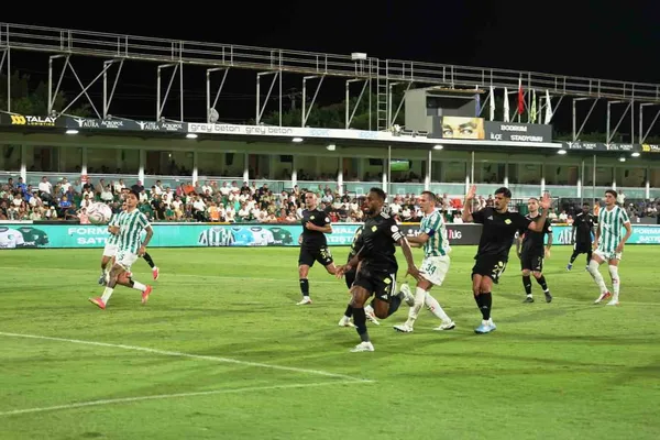 Bodrum'da gol sesi çıkmadı: Esenler Erokspor ile 0-0 berabere kaldı