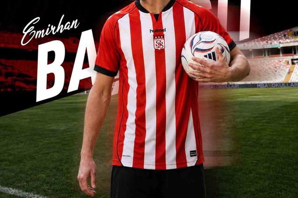 Sivasspor altyapısının yetiştirdiği Emirhan Başyiğit'e veda