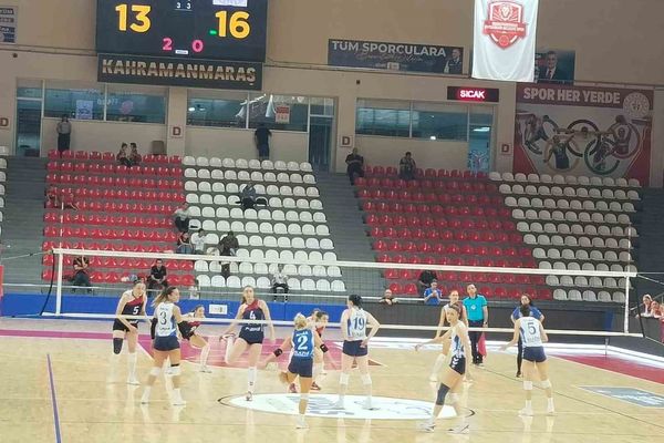 Kahramanmaraş Büyükşehir Belediyespor evinde güçlü oyunla Elazığ Belediyespor'u 3-1 yendi