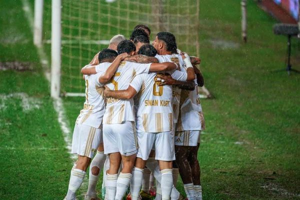 Kayserispor deplasman karnesini güçlendirdi: Antalyaspor'u 4-0 yendi