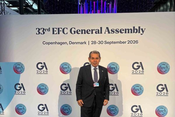 Dursun Özbek EFC yönetim kurulunda: Galatasaray ve Türk futboluna köprü olacak