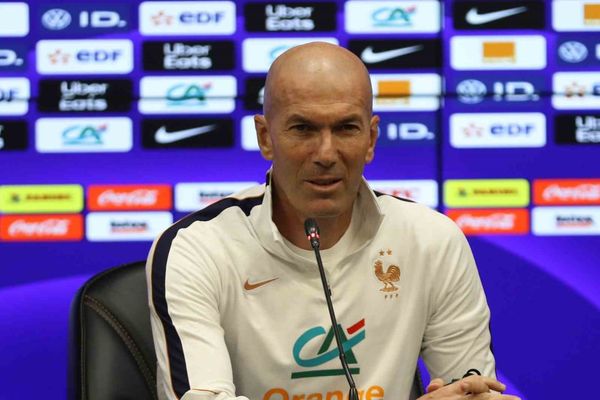 Zidane'den net mesaj: bireysel oyun yok, Fransa takımını izleyeceksiniz