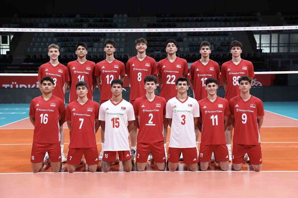 Tiran'da sınav: U17 erkek milli voleybol takımı Balkan şampiyonası'nda