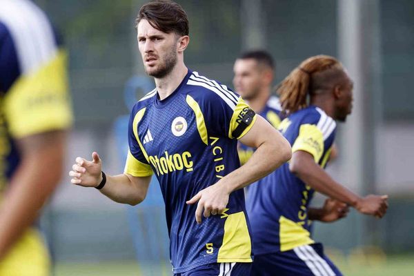 Fenerbahçe, Sturm Graz sınavına hazırlanıyor