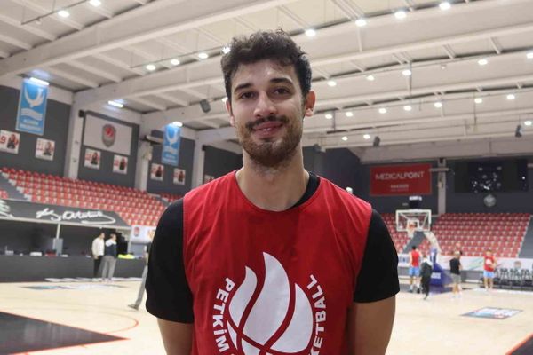 Yiğit Onan Euroleague hedefiyle Aliağa Petkimspor'da yükseliyor