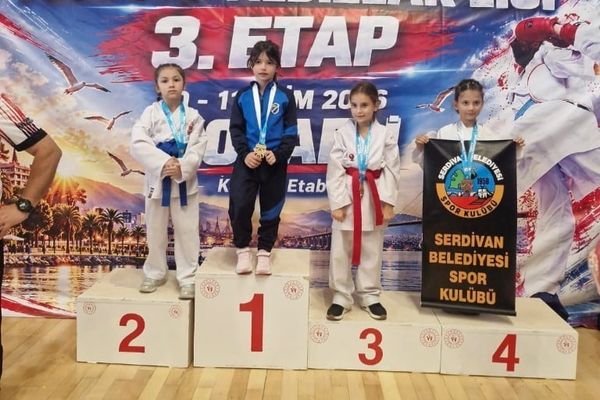 Kartepe Belediyespor minik yıldızlarda 18 madalyayla öne çıktı