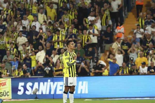 Greenwood Fenerbahçe'nin Konyaspor zaferinde üç gole dokundu