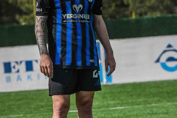 Yedekten oyuna giren Mehmet Tosun 80. dakikada sezonun ilk golünü attı