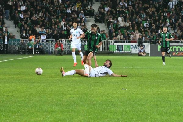 Sahada üstünlük sakaryaspor kütahya'yı 2-0 mağlup etti