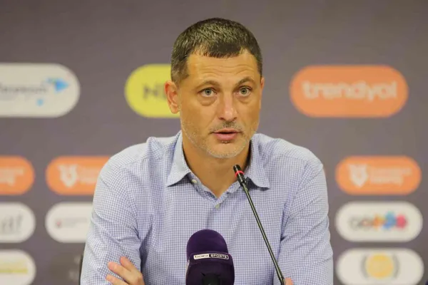 Radoi: Alanyaspor karşısında alınan bir puan değerli