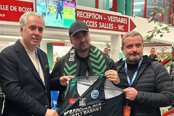 Y. Denizli Basket Ankara'da çıkış arıyor