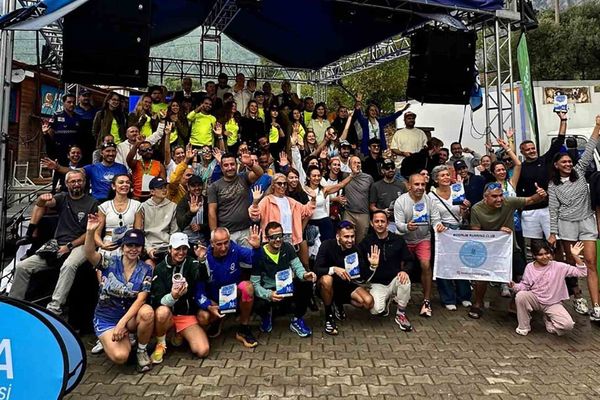 Gökova Run Fest'te Akyaka rüzgarı: Muğla Büyükşehir sporcuları dereceleri topladı
