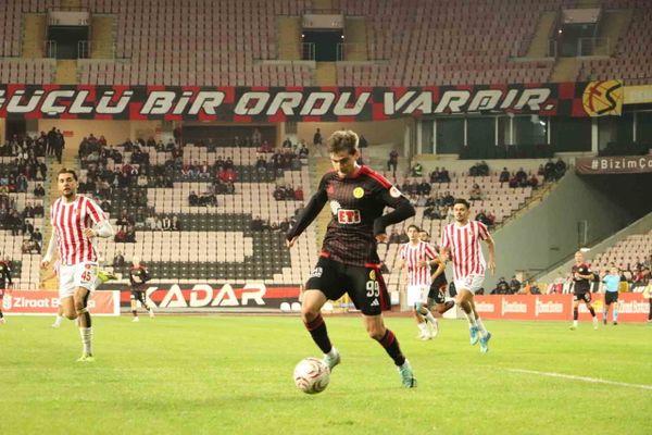 Eskişehirspor kupada 4-1 ile tur atladı