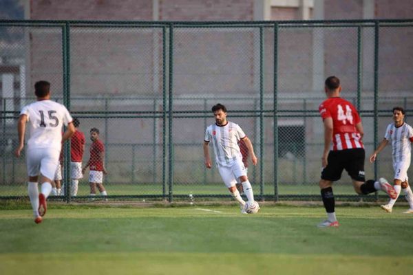 Afyon kampında Elazığspor ilk hazırlık maçını 2-1 kazandı