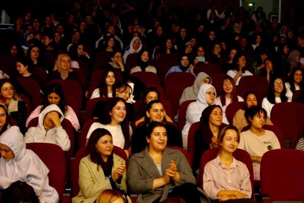 Kafkas rüzgârı Halime Hatun yurdunda gençlerle buluştu