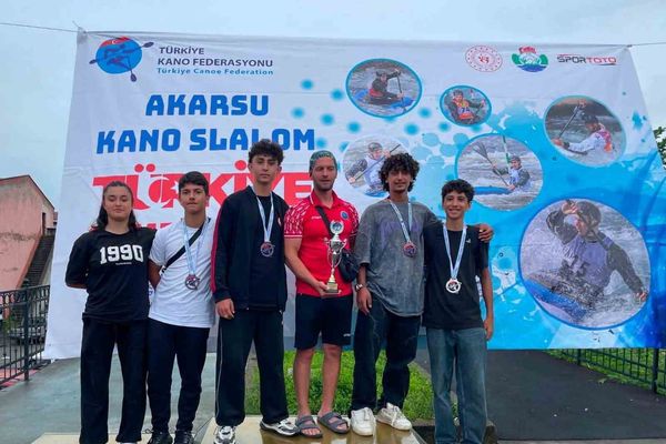 erzincanlı sporculardan akarsu slalomda dört derece