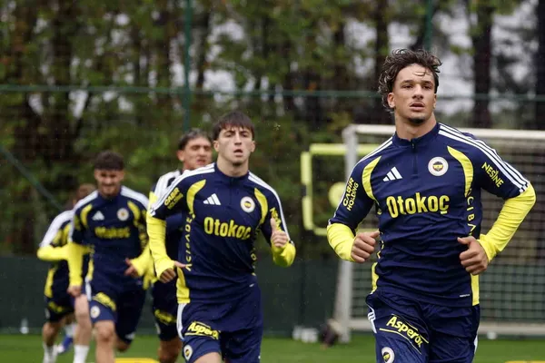 Fenerbahçe milli arada çift seansla tempoyu koruyor