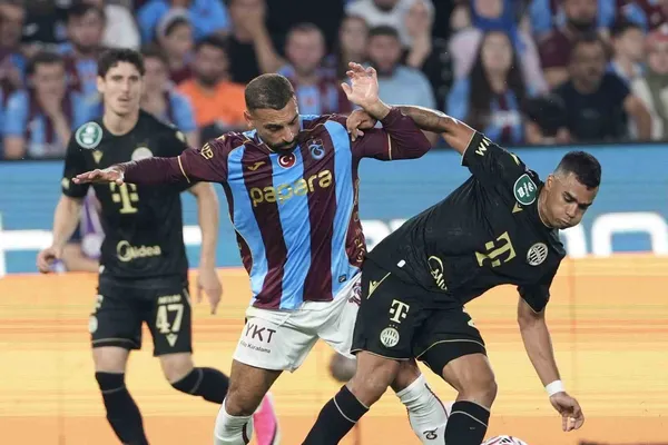 Trabzonspor sahasında tökezledi: Ferencvaros play-off turuna avantajla döndü