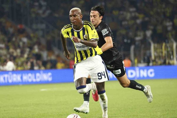 Fenerbahçe rövanş öncesi avantajı kaptı: Sturm Graz'ı 2-0 yendi