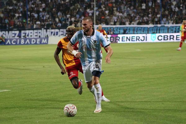 Galatasaray ilk yarıda üstünlüğü ele aldı, Erzurumspor sahasında 3-0 geride