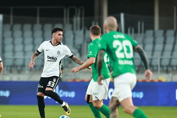 beşiktaş, mağlup olsa da avrupa liginde gruplara kaldı
