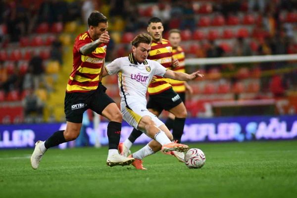 Kayserispor farka gitti: İstanbulspor sahadan 4-0 mağlup ayrıldı
