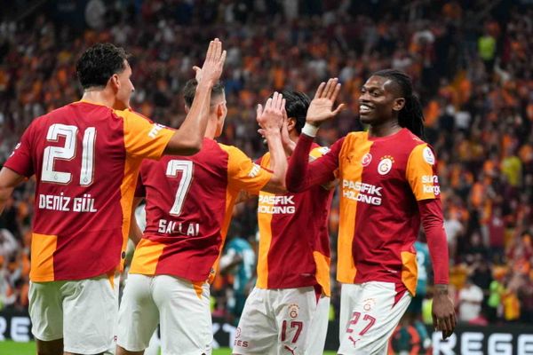 Galatasaray hasreti bitirdi: kocaelispor'u 2-0 yendi