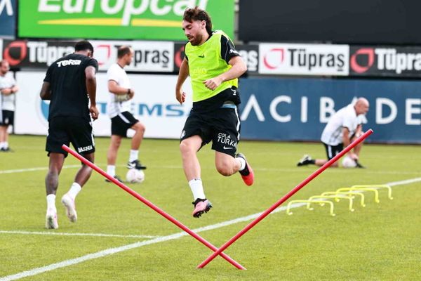 Beşiktaş, Hradec Kralove rövanşı öncesi taktik ve kondisyonu öne aldı