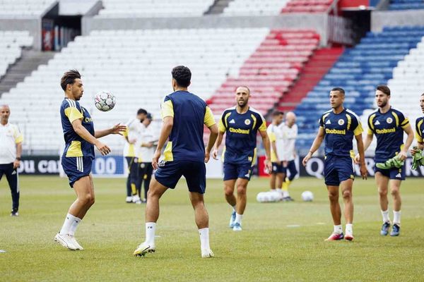 Hazırlıklar tamamlandı: Fenerbahçe Lyon deplasmanına odaklandı