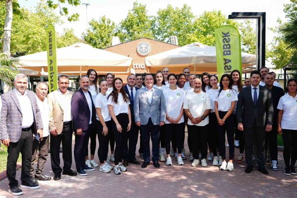 Dutlulu: manisa bbsk'da hedef sürdürülebilir başarı ve gençlere rol model olmak
