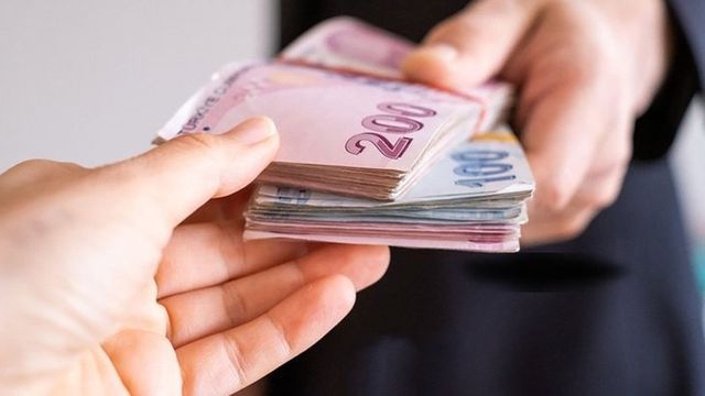 İzmir Gençlik Fabrikası: Lise Mezunları İçin Ücretsiz Eğitim Fırsatı!
