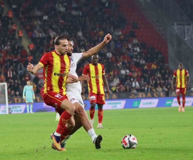 Göztepe 1-2 Trabzonspor — Muçi iki golle galibiyeti getirdi | Trendyol Süper Lig