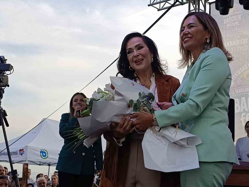 Türkan Şoray Tekirdağ sofrasında yöresel tatları keşfetti