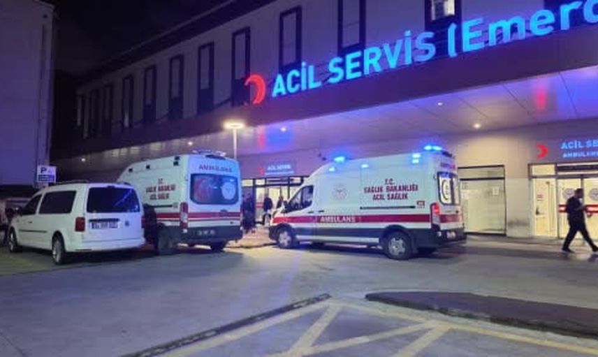 Esenyurt'ta hazır döner şüphesi: 30 kişi gıda zehirlenmesi şikayetiyle hastaneye kaldırıldı