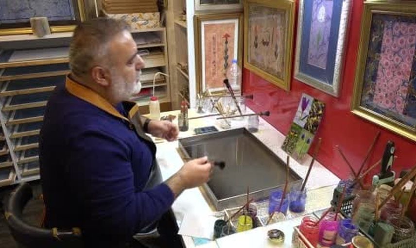 Erzurum'un iki değeri ebruda hayat buldu