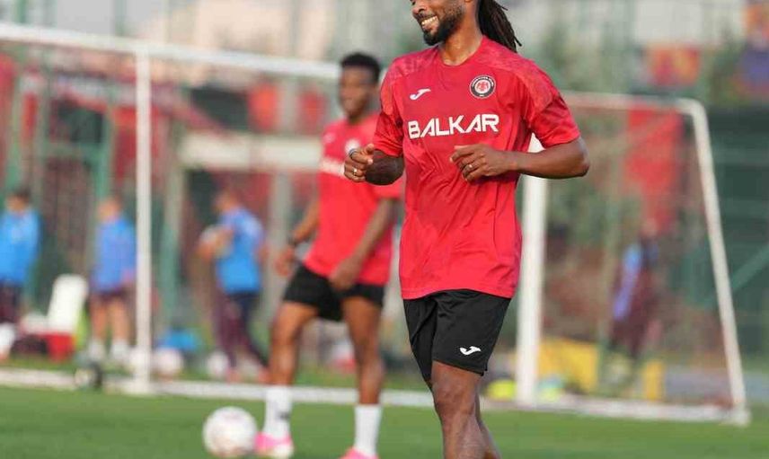 Çorum FK tempoyu yükseltti: Alanyaspor sınavına taktik odaklı hazırlanıyor
