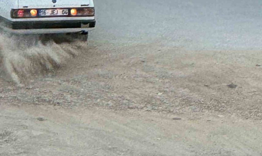 Bursa'da boş alanda drift yapan sürücüye 143 bin liralık ceza ve 2 aylık ehliyet el koyma