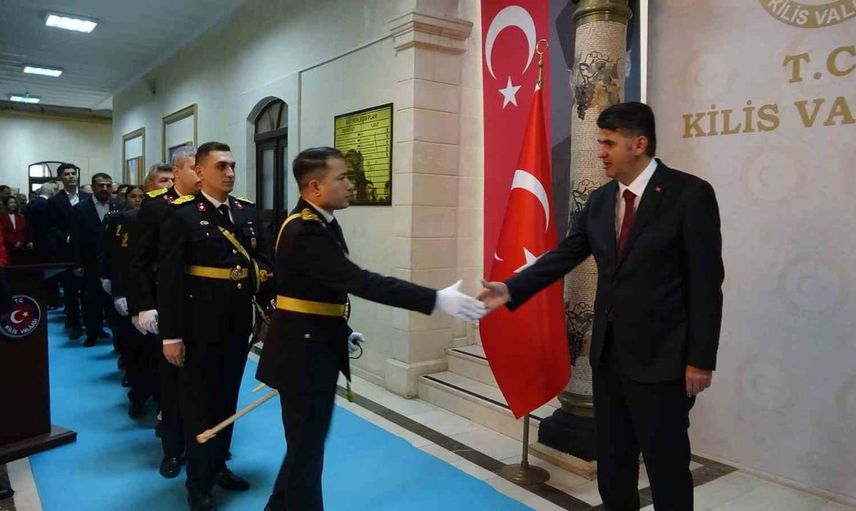 Valilikte tebrikat kabulü: Kilis'te 29 ekim coşkusu