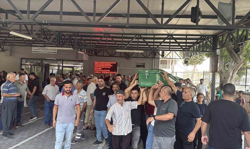 Sulama kanalında boğularak hayatını kaybeden 12 yaşındaki Ayaz son yolculuğuna uğurlandı