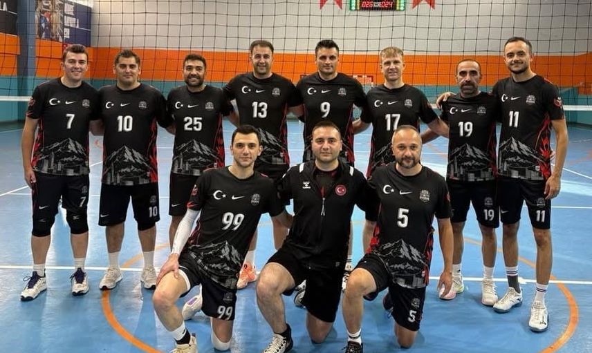 Erzurum emniyetinden çifte zafer: voleybol ve basketbolda il şampiyonluğu
