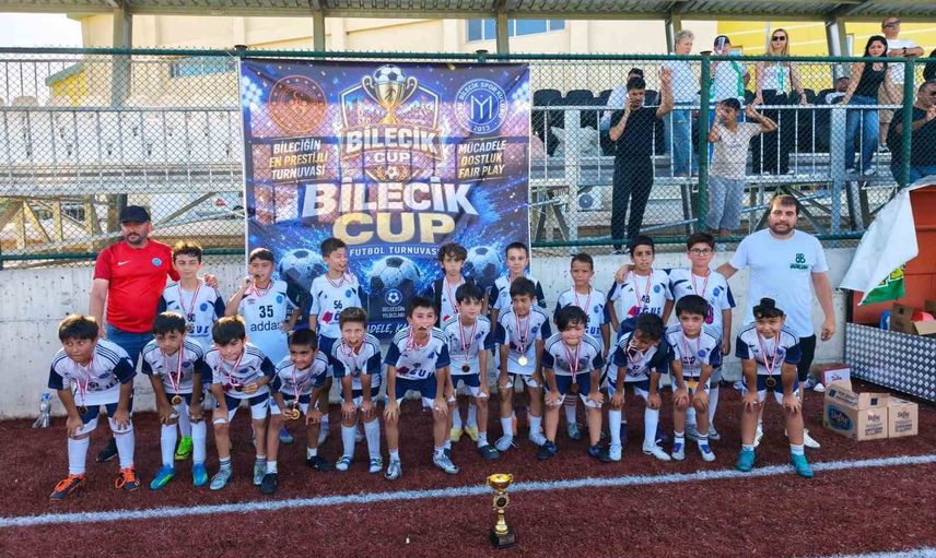 Bilecik cup u11'de Balkan Termik finali 2-1 kazanarak şampiyon oldu