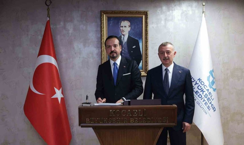 Büyükakın'ın Soyut Vatan vizyonu Kocaeli'ye kültürel davet açtı