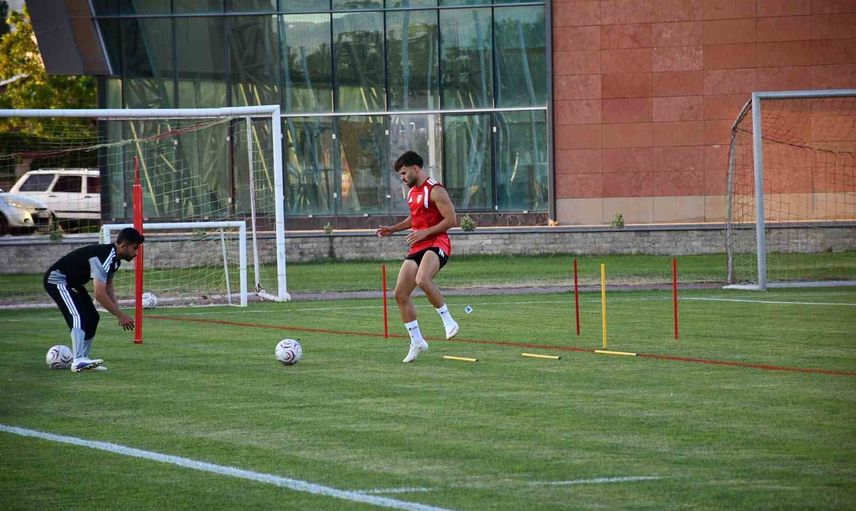 Kayserispor’da Miguel Cardoso belirsizliği: oyuncu takımdan ayrı çalışıyor