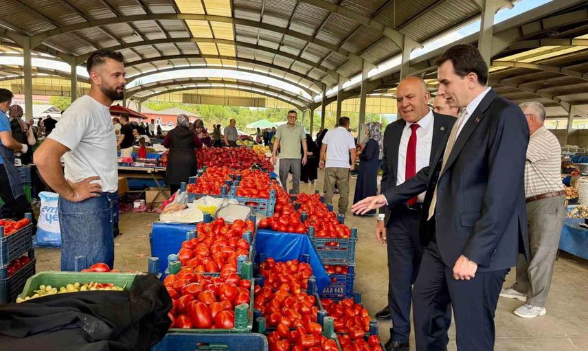 Kaymakam Atam ve Mustafa Demirtaş pazar esnafının taleplerini dinledi