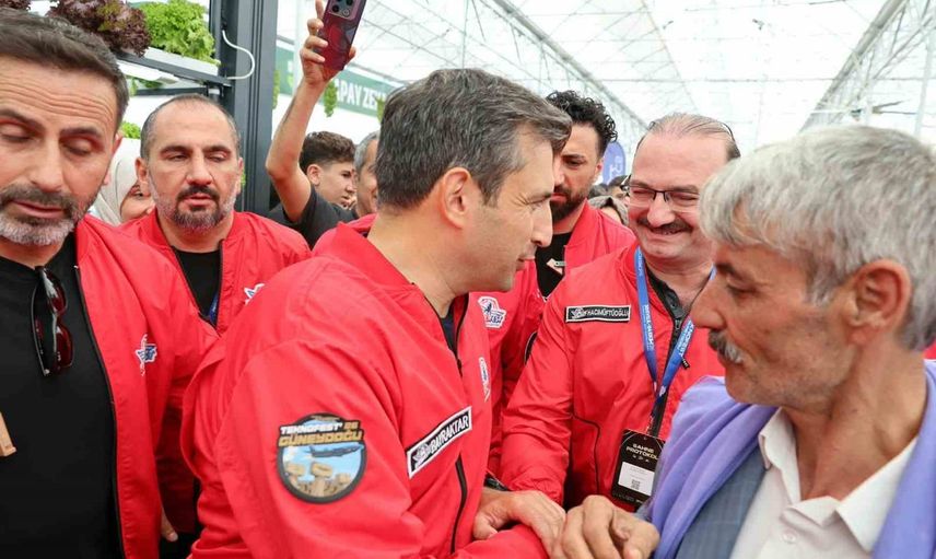 Hacımüftüoğlu TEKNOFEST Güneydoğu'da vizyon projelerini ve gençlerle buluşmasını öne çıkardı