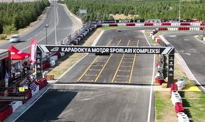 Kapadokya’da yeni pistte karting rüzgârı: ilk resmi yarış başladı