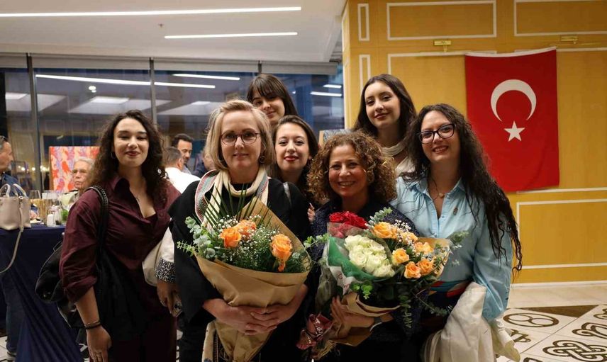 İzmir'de ataların izlerini günümüze taşıyan tekstil sergisi