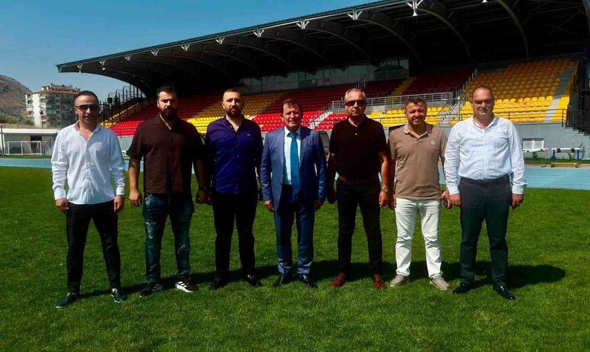 Erciyes 38 Futbol Spor Kulübü'nden Kayseri yönetimine teşekkür ziyareti