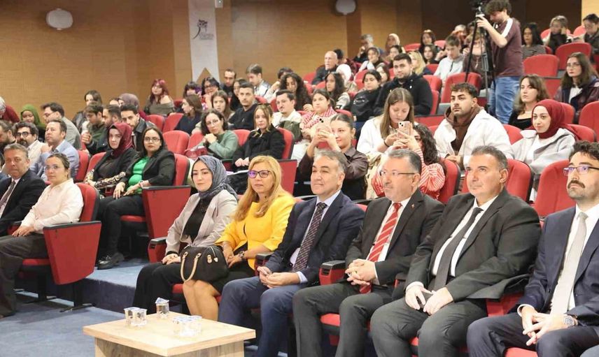 Vali Çağatay'dan iletişime dair tecrübeler ve gençlere tavsiyeler