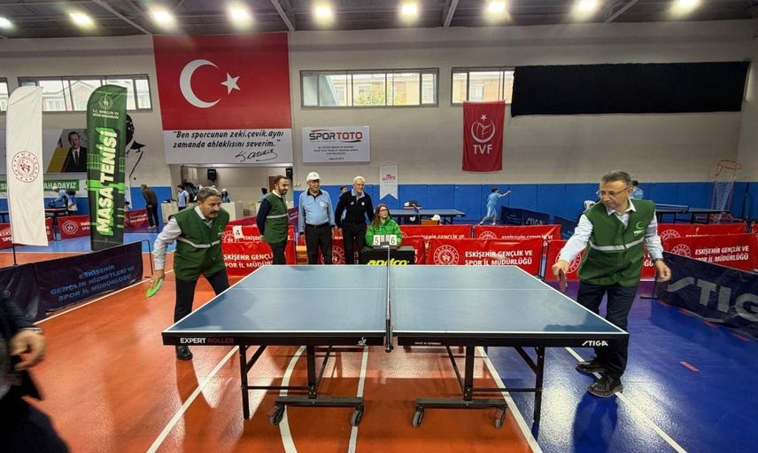 Eskişehir'de gençler sporla bağımlılığa karşı ses verdi